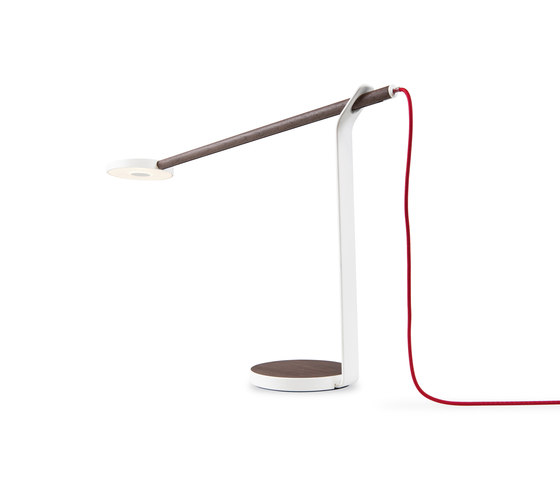 Gravy LED Desk Lamp - Walnut & Matte White | Lámparas de sobremesa | Koncept