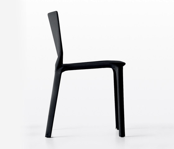 Plana Chair upholstered | Sillas | Kristalia