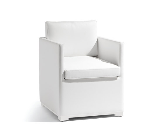 Zendo club chair | Chairs | Manutti