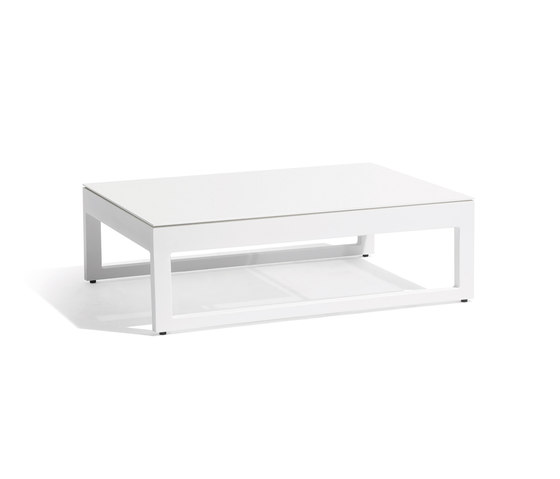 Fuse large footstool/sidetable | Couchtische | Manutti