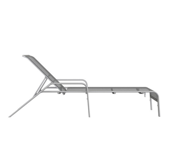 ZEPHYR CHAISE LOUNGE WITH ARMS | Sun loungers | JANUS et Cie