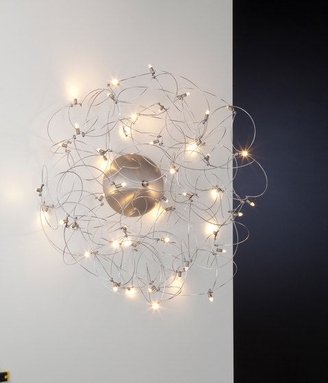 Curled Wall Lamp | Wandleuchten | Quasar