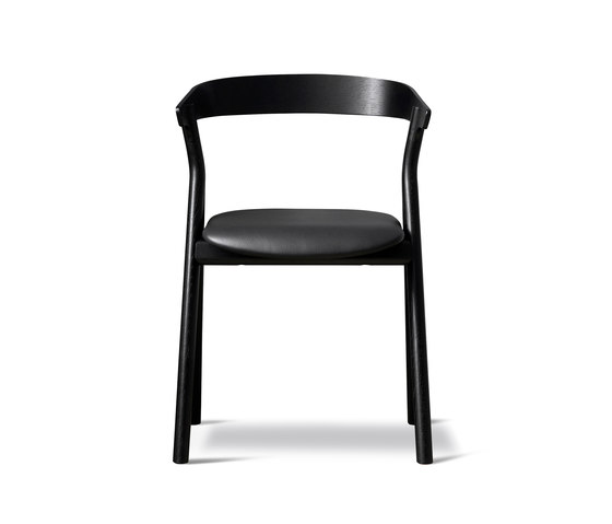 Yksi Chair by Fredericia Furniture | Chairs