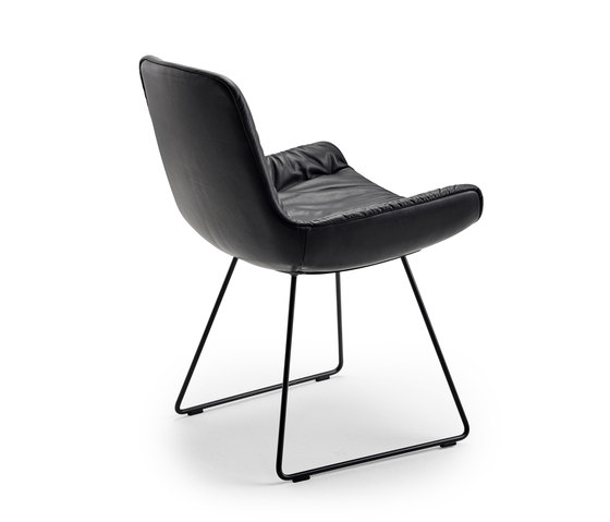 Leya | Armchair Low with skid frame | Chairs | FREIFRAU MANUFAKTUR