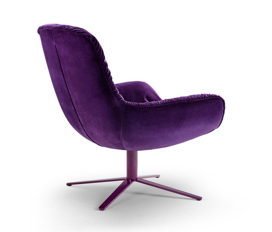 Leya | Lounge Chair mit Fußkreuz | Sessel | FREIFRAU MANUFAKTUR