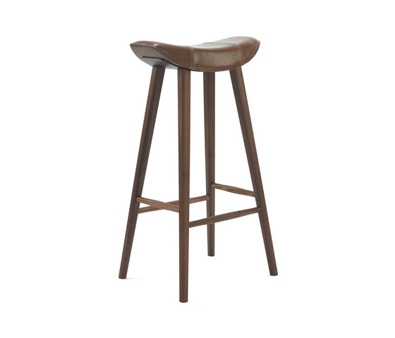 Kya | Barstool with wooden frame | Bar stools | FREIFRAU MANUFAKTUR