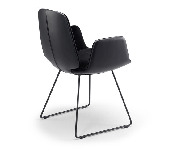 Tilda | Armchair with skid frame | Chairs | FREIFRAU MANUFAKTUR