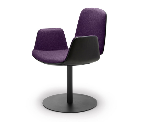 Tilda | Armchair mit Tellerfuß | Stühle | FREIFRAU MANUFAKTUR