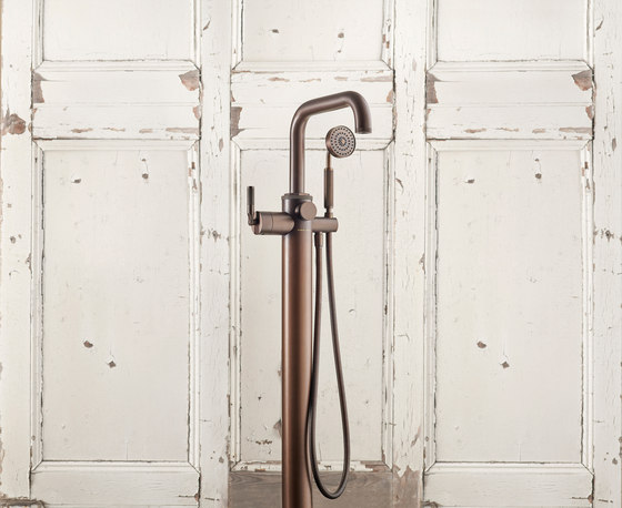 LMK Industrial Floor Mounted Tub/Shower Mixer - City Bronze | Grifería para duchas | Samuel Heath