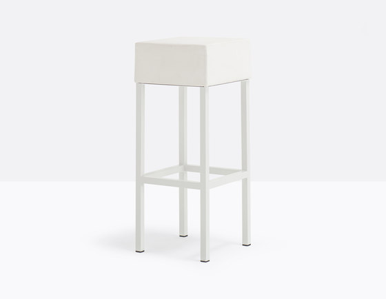 Cube 1400 | Bar stools | PEDRALI