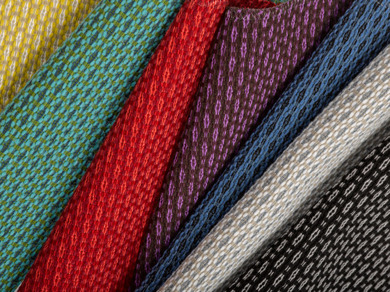 Chain Link Through KnollTextiles | Tissus d'ameublement | Bella-Dura® Fabrics