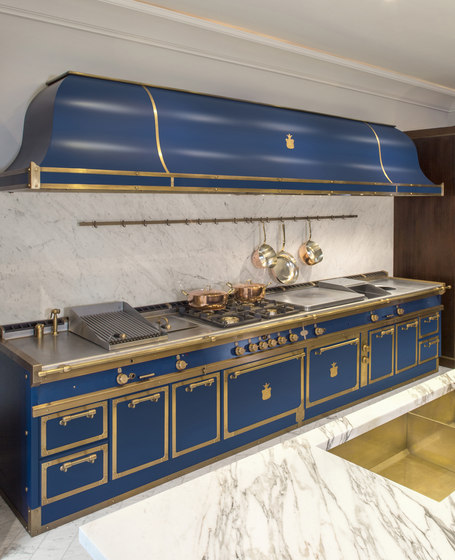 TAILOR MADE KITCHENS | SAPPHIRE BLUE KITCHEN | Fitted kitchens | Officine Gullo