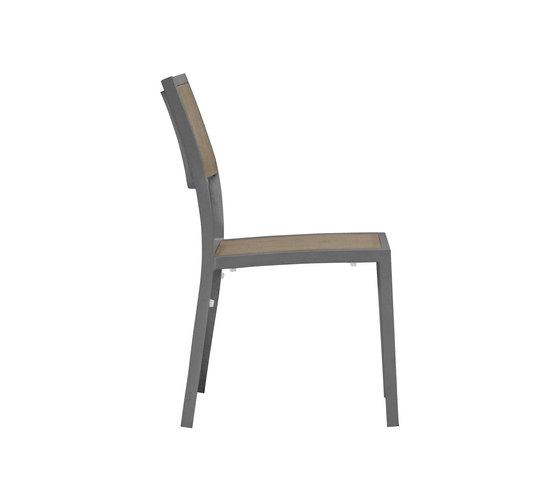 DUO STACKABLE MESH SIDE CHAIR | Chairs | JANUS et Cie