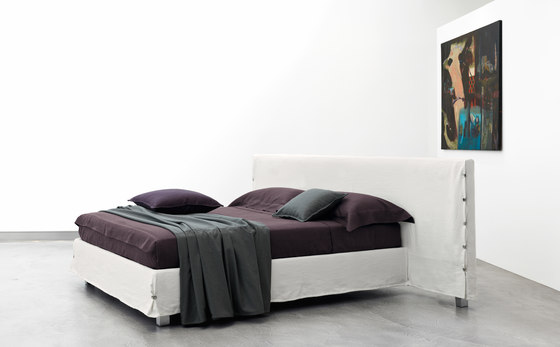 White Large | Beds | CASAMANIA & HORM