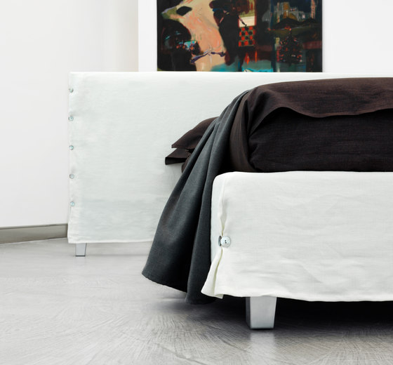 White Large | Beds | CASAMANIA & HORM