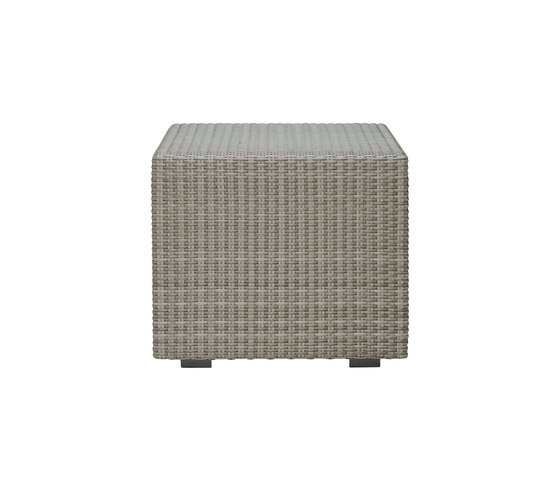 SEE! RATTAN CLOSED CUBE SIDE TABLE 48 | Tables d'appoint | JANUS et Cie