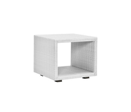 SEE! RATTAN OPEN CUBE SIDE TABLE 48 | Tables d'appoint | JANUS et Cie