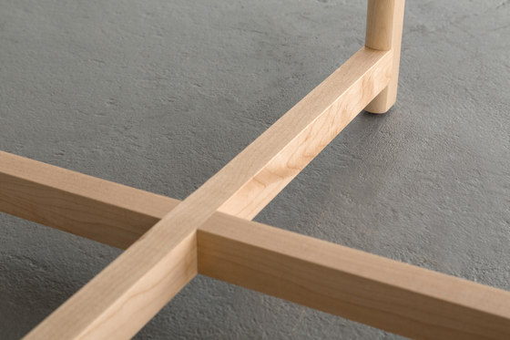 Pierce | Side Table | Mesas auxiliares | David Gaynor Design