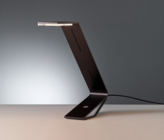 TLON12 "Flad" Table lamp | Table lights | Tecnolumen