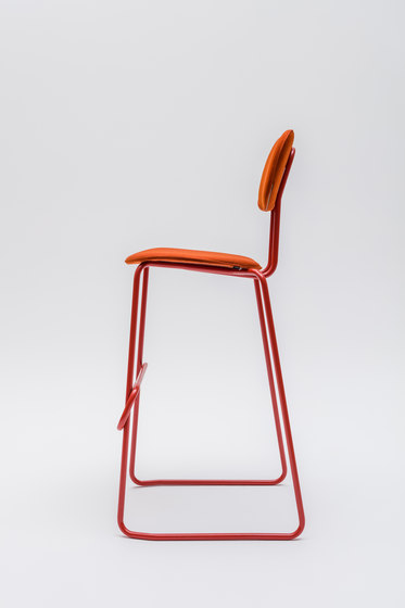 New School | Bar stools | MDD