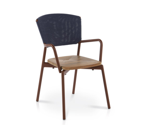 PIPER 021 Armlehnstuhl | Rust | Stühle | Roda