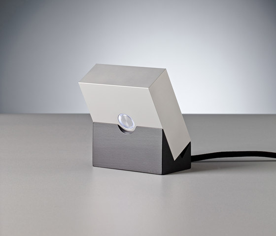 MLON12 "Square" table lamp | Lampade tavolo | Tecnolumen
