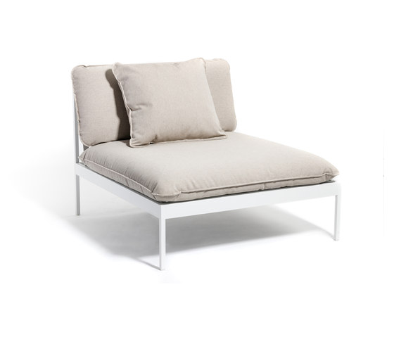 Bönan lounge chair | Sessel | Skargaarden
