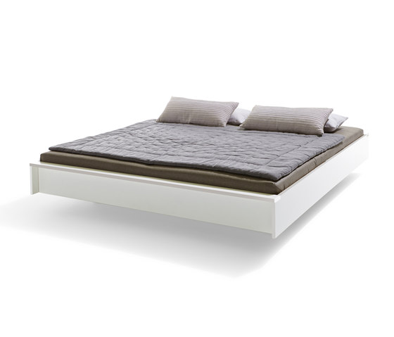 Flai Bed lacquered light grey | Beds | Müller small living