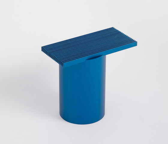 Vent Table Blue | Beistelltische | tre product
