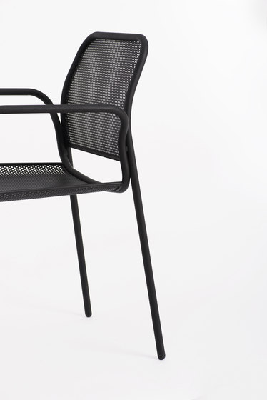Nasz Chair Black | Chaises | tre product