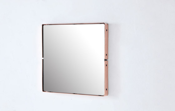 BAUTISTA Mirror 1 | Specchi | camino