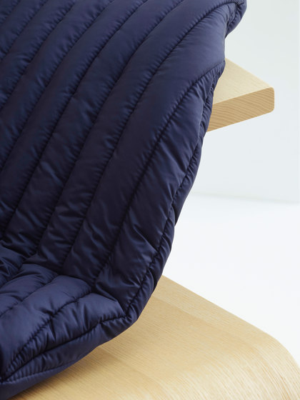 Quindici Chaise Longue with Pillow blue | MC15 | Chaise Longues | Mattiazzi