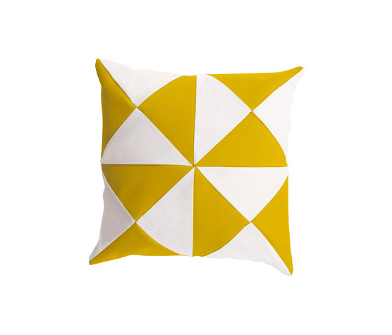 Cushions | Triangle Curcuma/White | Cushions | EGO Paris