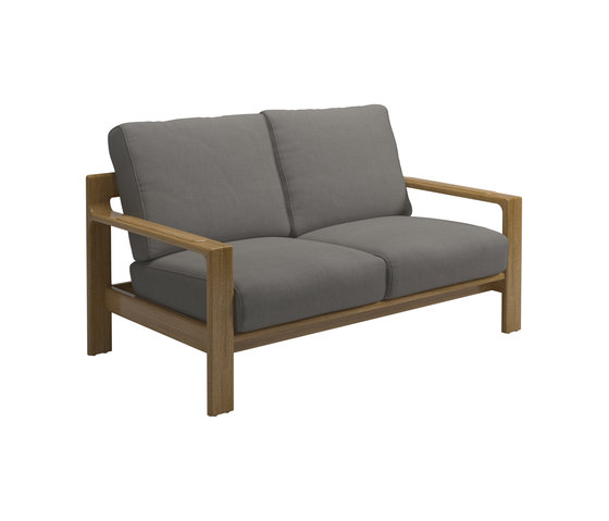 Loop 2-Seater Sofa | Divani | Gloster Furniture GmbH