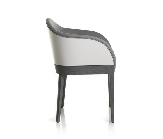Agata Armlehnstuhl | Stühle | ALMA Design
