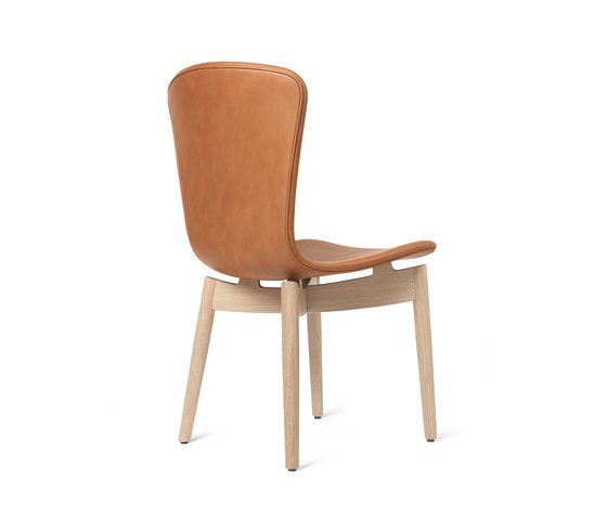 Shell Dining Chair - Ultra Brandy - Mat Lacquered Oak | Stühle | Mater