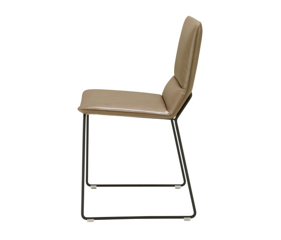Bendchair | Stuhl Kufengestell Lack Schwarz | Stühle | Ligne Roset