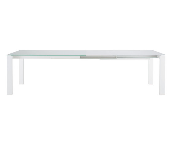 Bianco | Tavolo Da Pranzo Piano Vetro Laccato Bianco + 1 Prolunga In Alluminio Laccato Bianco | Tavoli pranzo | Ligne Roset