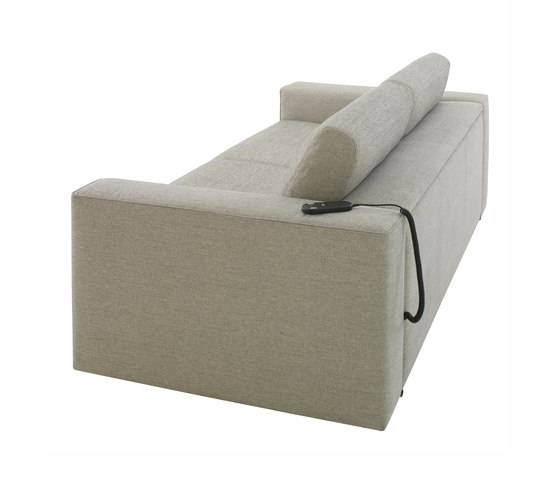 Do Not Disturb | Bed Settee With 2 Arms Bedding 160 With Electric Mechanism | Sofas | Ligne Roset