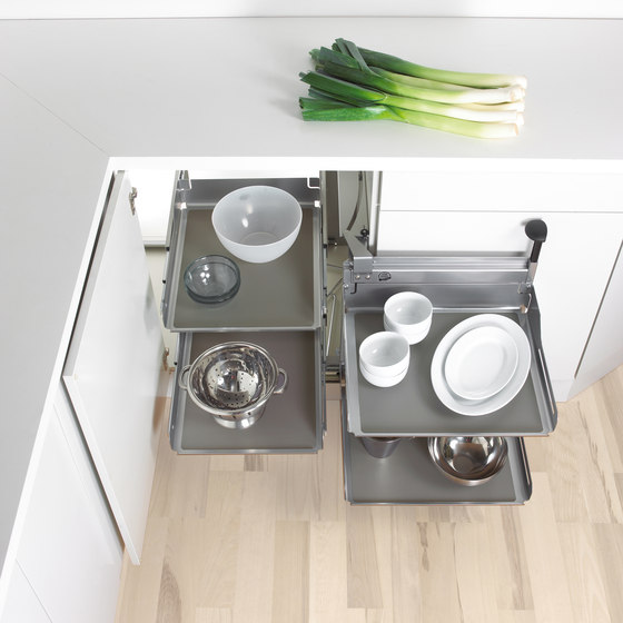 Magic Corner Comfort Corner Pull-Out | Kitchen organization | peka-system