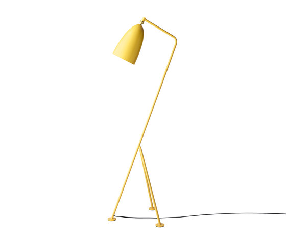 Gräshoppa Floor lamp | Aspen Yellow | Lampade piantana | GUBI