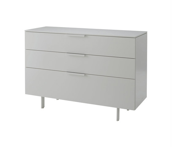 Everywhere | Commode A 3 Tiroirs C 26 Laques - Prix A - / Laques | Buffets / Commodes | Ligne Roset