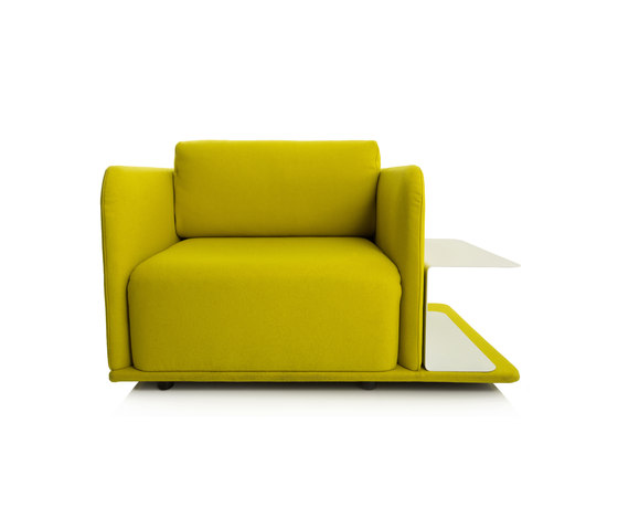 Molis Sessel mit Ablage | Armchairs | conmoto