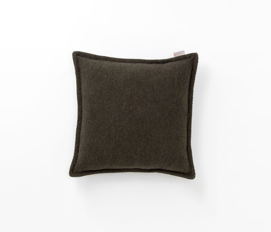 Site Soft | Moss outdoor cushion by Warli | Cushions