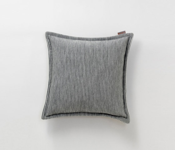 Site Soft | Stripes outdoor cushion | Cushions | Warli