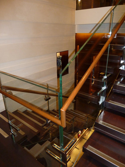 Polished Stainless Steel Stairs | Treppengeländer | YDF