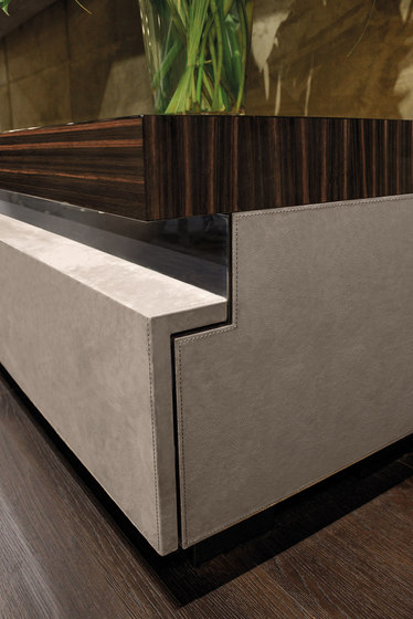 Terrance | Sideboards / Kommoden | Longhi S.p.a.