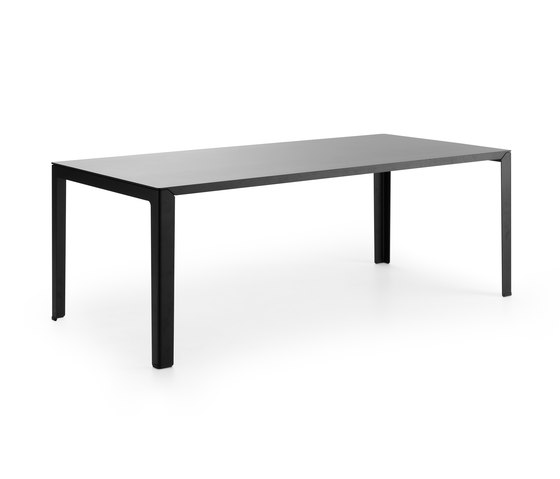 LX620 - Dining tables from Leolux LX | Architonic