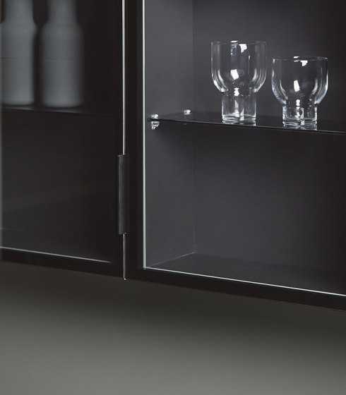 Strato Cabinet Mirror Aluminium glass door system | Wandschränke | Inbani
