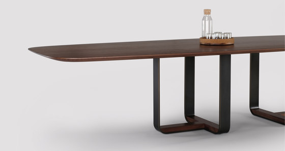 piedmont pedestal table | Esstische | Skram